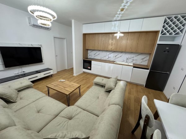 Tirane, jepet me qera apartament 1+1 Kati 6, 700 €