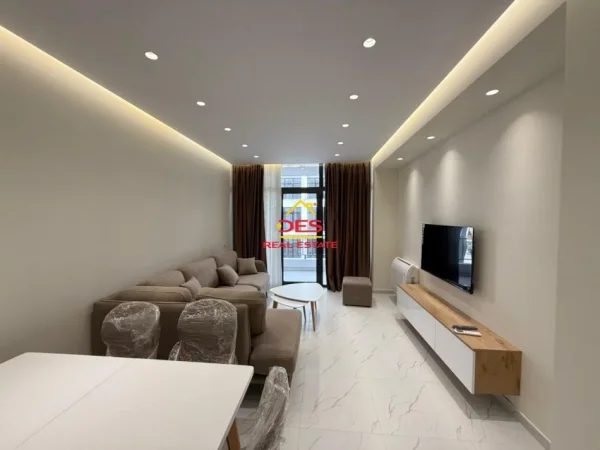 Vlore, shitet apartament 2+1+Ballkon Kati 2, 106 m² 175.000 € (Orikum)