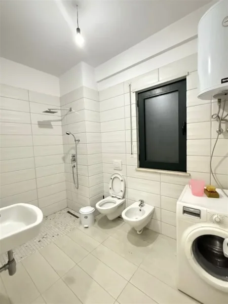 Tirane, jepet me qera apartament 2+1 Kati 3, 108 m² 550 € (ASTIR)