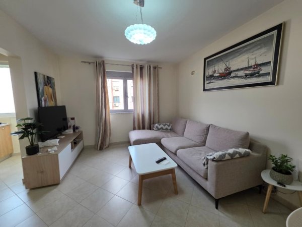SHITET APARTAMENT 1+1 TEK OXHAKU