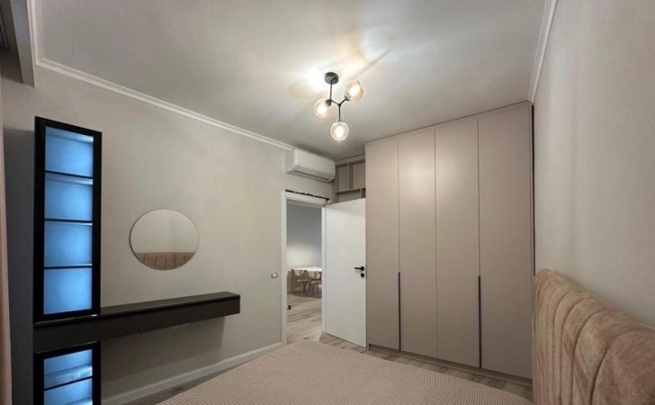 Tirane, jepet me qera apartament 1+1 Kati 3, 74 m² 680 € (TEG)