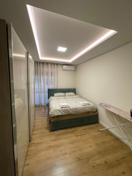 Tirane, jepet me qera apartament 2+1 Kati 6, 85 m² 1.000 € 