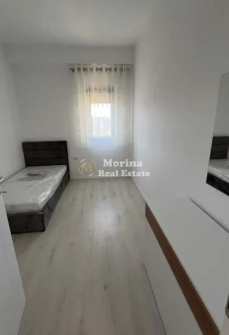 Tirane, jepet me qera apartament 2+1+Ballkon Kati 8, 90 m² 570 € (Astir)