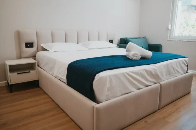 Tirane, jepet me qera apartament 2+1 , 60 m² 1.100 € (Myslym Shyri)