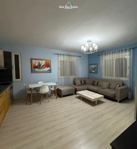 Tirane, jepet me qera apartament 2+1 Kati 3, 65 m² 600 € (Rruga Ferit Xhajko)