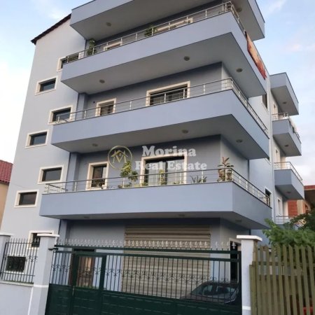 Tirane, shitet Vile 3 Katshe , 720 m² 1.100.000 € (Yzberisht)