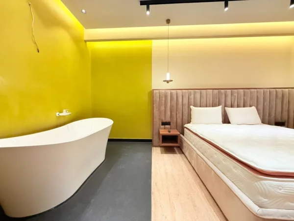 Tirane, jepet me qera apartament 3+1+Ballkon , 200 m² 2.700 € (Teg – Secret Garden)