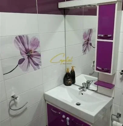 Tirane, jepet me qera apartament 1+1 Kati 4, 70 m² 600 € (21 DHJETORI)