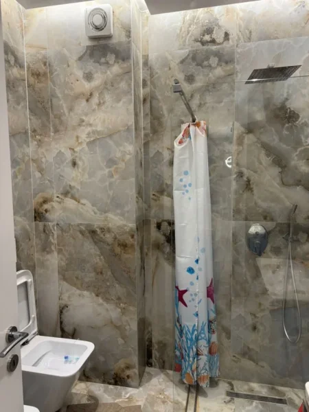 Tirane, shitet apartament 2+1 Kati 2, 116 m² 210.000 € (FARKE)