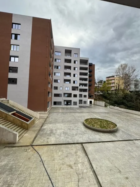 🏠 SHITET APARTAMENT  3+1+2 235.000 € Rr. Elbasanit