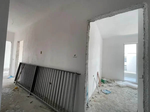 Tirane, shitet apartament 2+1 Kati 8, 128 m² 135.000 € (UNIVERS CITY)
