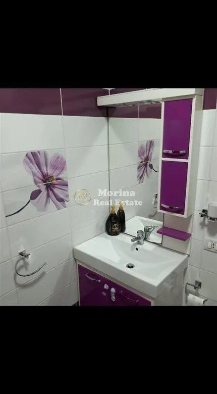 Tirane, jepet me qera apartament 1+1 Kati 4, 65 m² 600 € (21 Dhjetori)