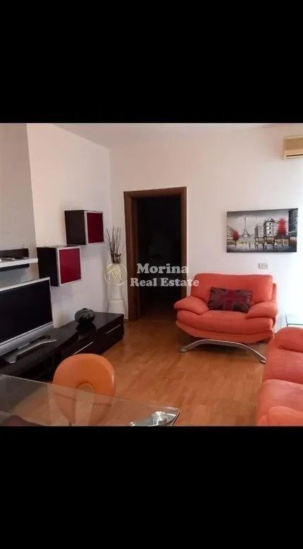 Tirane, jepet me qera apartament 1+1 Kati 4, 65 m² 600 € (21 Dhjetori)
