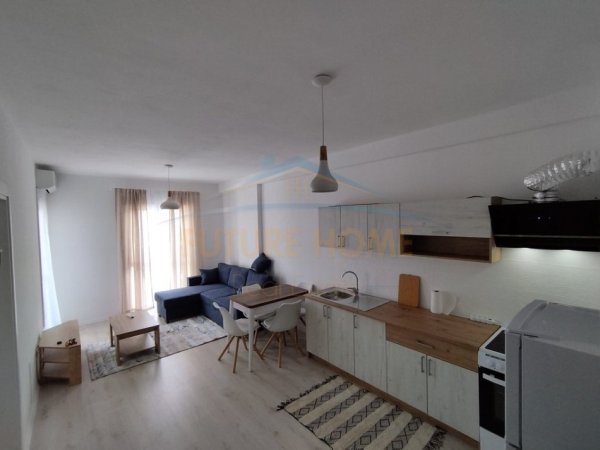 Tirane, jepet me qera apartament 1+1 Kati 9, 54 m² 370 € (Univers City prane QTU)