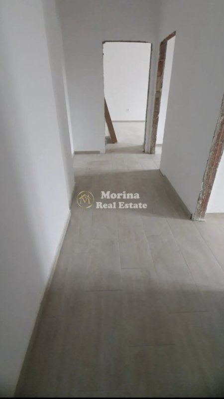 Tirane, jepet me qera apartament 2+1 Kati 2, 190 m² 1.700 € (Shkoze)