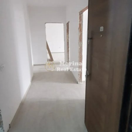 Tirane, jepet me qera apartament 2+1 Kati 2, 190 m² 1.700 € (Shkoze)