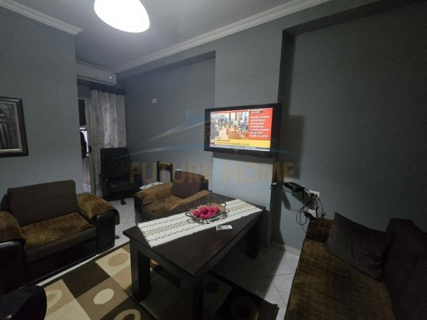 Tirane, shes apartament 2+1 Kati 8, 104 m² 160.000 € (Unaza e Re)