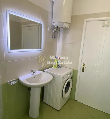 Tirane, jepet me qera apartament 1+1 Kati 8, 74 m² 400 € (Astir)