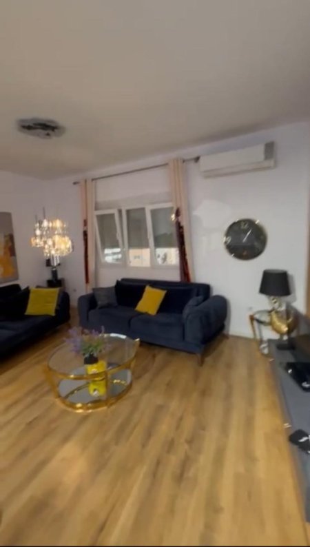 Tirane, shitet apartament 2+1+Ballkon Kati 7, 105 m² 260.000 € 