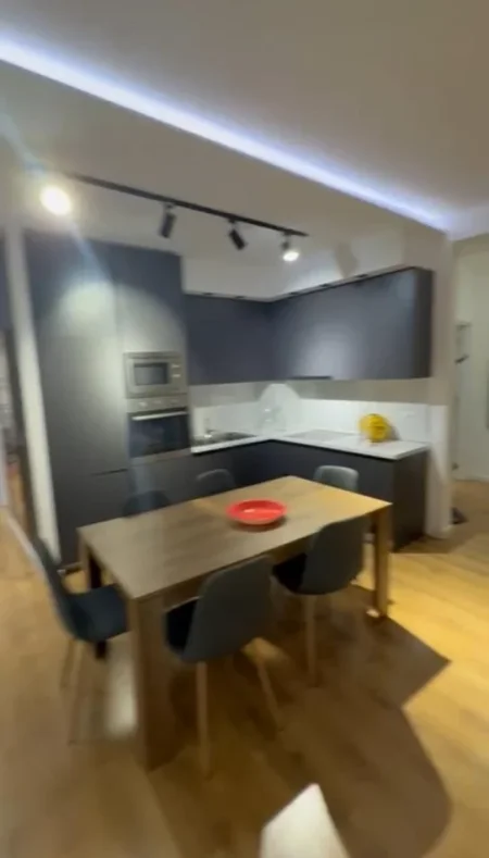 Tirane, shitet apartament 2+1+Ballkon Kati 7, 105 m² 260.000 € 