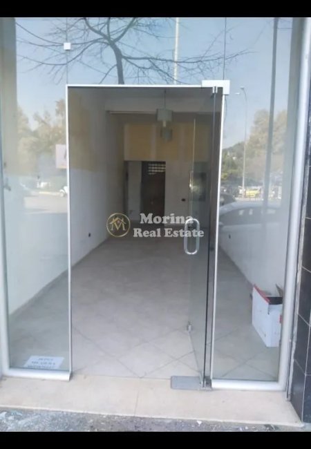 Tirane, jepet me qera ambjent biznesi Kati 0, 30 m² 1.500 € (Stadiumi Dinamo)