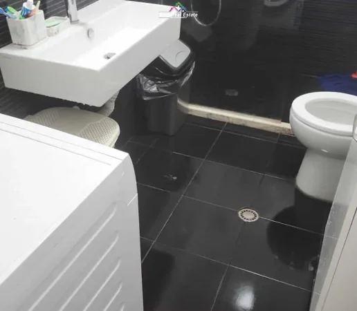 Tirane, jepet me qera apartament 2+1 Kati 3, 75 m² 550 € (Rruga  Sabaudin Gabrani)