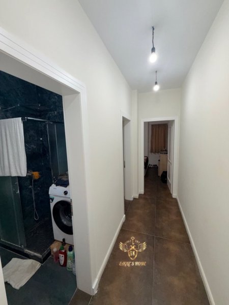 Durres, shes apartament 1+1+Ballkon Kati 5, 95.000 € (HOTEL VIVAS)