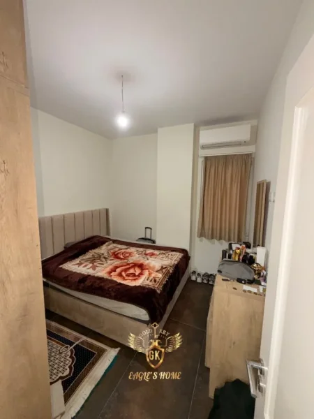 Durres, shes apartament 1+1+Ballkon Kati 5, 95.000 € (HOTEL VIVAS)