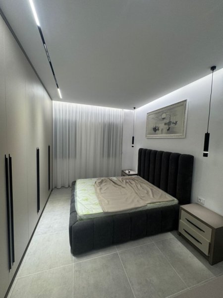 Tirane, jepet me qera apartament 1+1 Kati 3, 64 m² 600 € (kompleksi oassis)