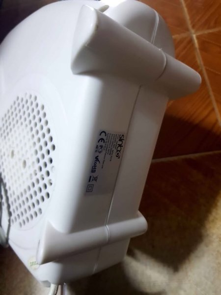 Lushnje, shes Ngrohësin elektrik . 9 mij lek te vjetra