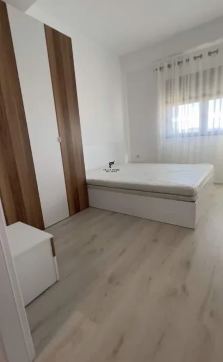 Tirane, jepet me qera apartament 2+1 Kati 8, 85 m² 570 € (ASTIR)