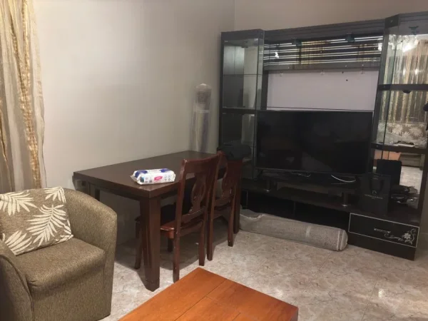 Tirane, jepet me qera apartament 1+1+Ballkon Kati 3, 65 m² 450 € (Farmacia 10)