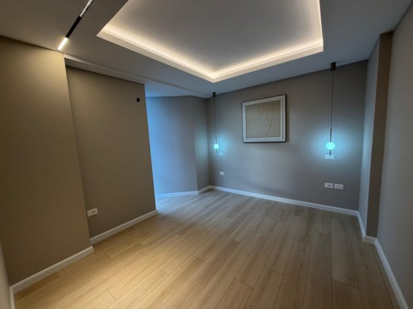 Tirane, shitet apartament+verande | Penthouse 2+1+2 , 112 m² 320.000 € (Ish Ekspozita)