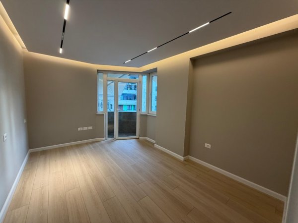 Tirane, shitet apartament+verande | Penthouse 2+1+2 , 112 m² 320.000 € (Ish Ekspozita)