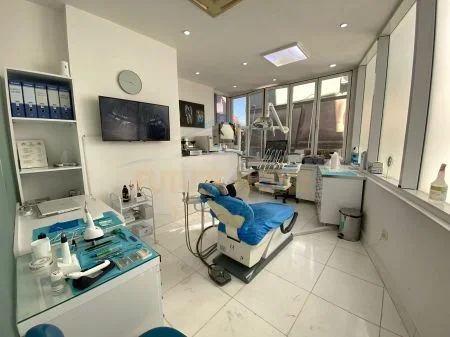 Tirane, shitet ambjent biznesi Kati 3, 38 m² 120.000 € (rruga myslym shyri)