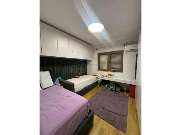 Tirane, shitet apartament 2+1+Aneks+Ballkon Kati 7, 151 m² 460.000 € (Rruga myslym shyri)