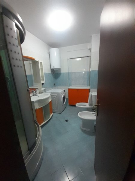 Shqiperi, jepet me qera apartament 1+1 Kati 5, 70 m² 500 € (Pranë Vizion Plus ,Don Bosko, Tiranë)