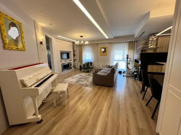 Tirane, jepet me qera apartament , 1.200 € 