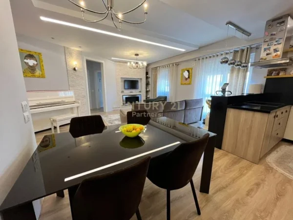 Tirane, jepet me qera apartament , 1.200 € 