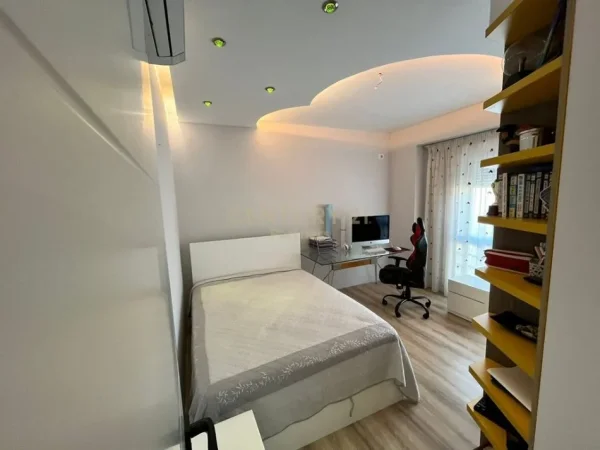 Tirane, jepet me qera apartament , 1.200 € 