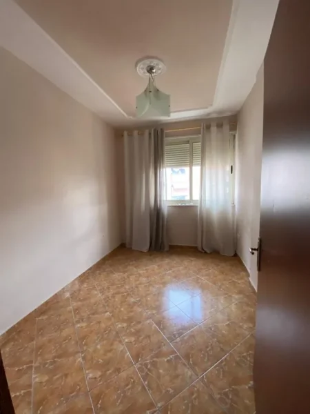 Tirane, shitet apartament 2+1 Kati 4, 88 m² 115.000 € (Yzberisht)