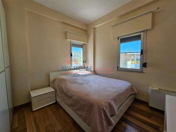 Tirane, shitet apartament 2+1+Ballkon Kati 3, 115 m² 255.000 € (Rruga Peti)