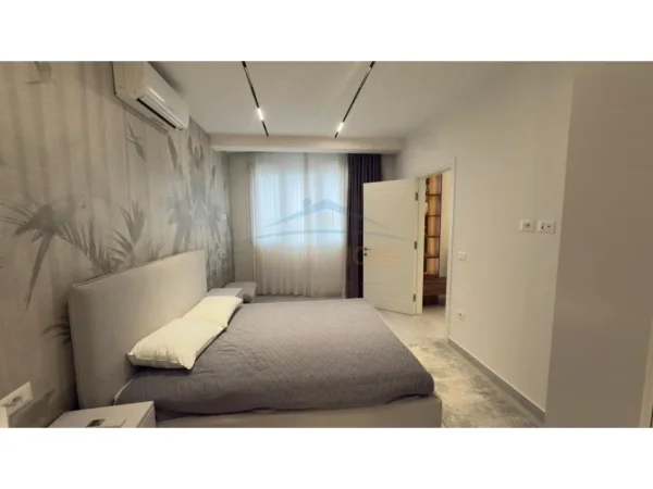 Qera , Apartament 1+1, River Residence, Tirane.