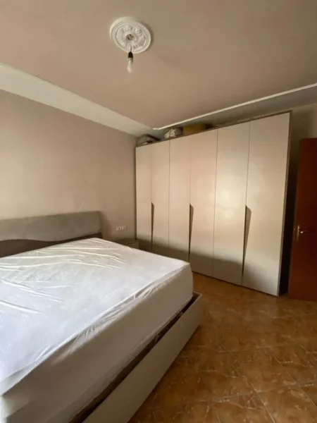 Tirane, shitet apartament 2+1+Aneks+Ballkon Kati 4, 88 m² 115.000 € 