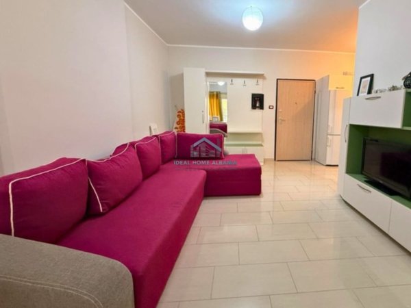 Vlore, shitet apartament 1+1+Ballkon Kati 2, 68 m² 155.000 € (Lungomare)