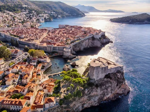 Tirane, oferte City-tour | Vizita qytetesh Vizitohet: DUBROVNIK - KOTOR - TIVAT - BUDVA
