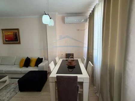 Qera, Apartament 1+1, Fresk, Tirane.