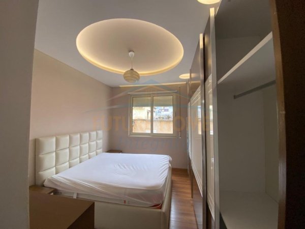 Tirane, jepet me qera apartament 1+1 Kati 4, 58 m² 623 € (Rruga Haxhi Sina, Selvia)