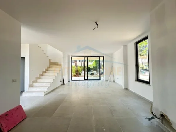 Gjiri Lalezit | Hamallaj, shitet Vile , 220 m² 1.200.000 € (San Pietro Residence)