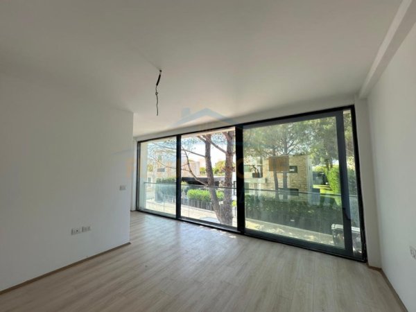 Gjiri Lalezit | Hamallaj, shitet Vile , 220 m² 1.200.000 € (San Pietro Residence)